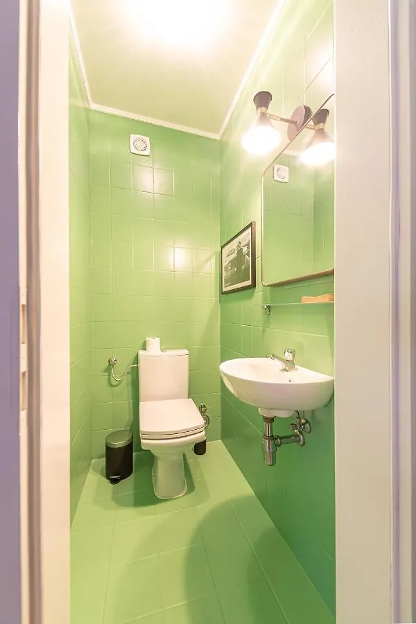 Large & Cosy Apartment For 7 Near City Center